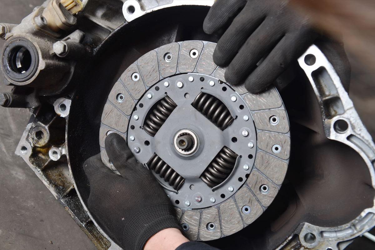 Rockland Clutch Replacement - Eastern Tire & Auto Service Inc.